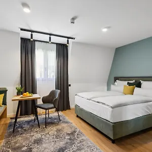 Aparthotel Nena, Munich