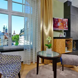 Torbraeu Hotel